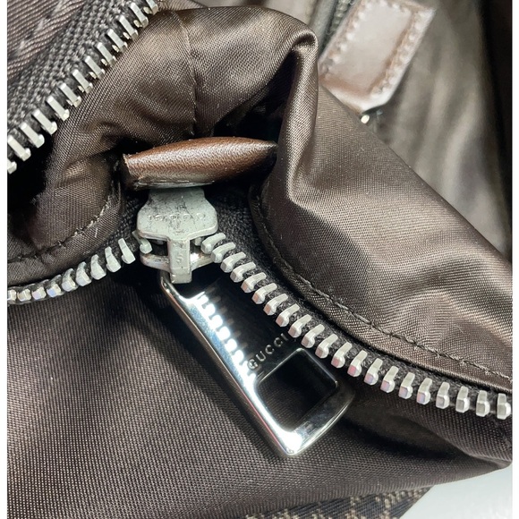 Gucci one size tote 💯 canvas. Authentic Gucci FINAL PRICE - Picture 5 of 12